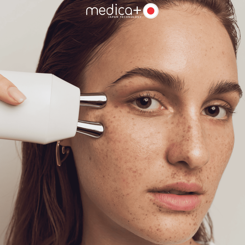 Микротоковый лифтинг массажер для лица MEDICA+ Tri-Action 8.0 (Japan)